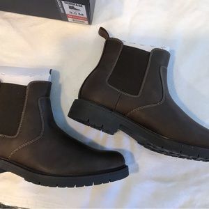 Brand New Never Worn - Docker’s Durham 9.5 Men’s boots
